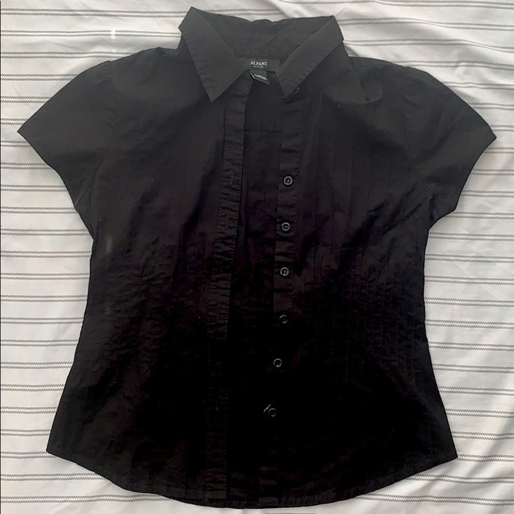 🌺 Womens Black Alfani Button Up Shirt 🌺